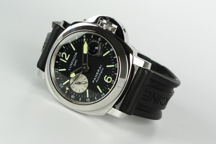 Panerai Luminor GMT