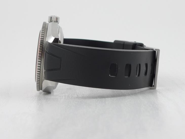 Omega Planet Ocean 42 mm