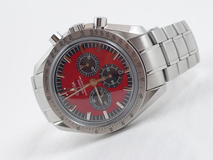 Omega Speedmaster The Legend