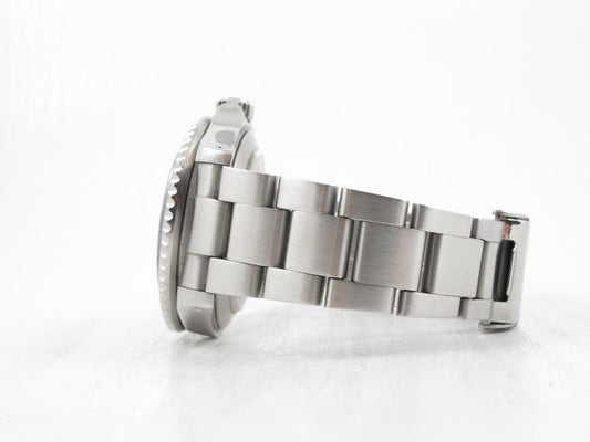 Rolex Sea-Dweller 16660 'triple six'