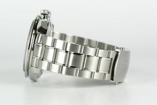 Omega Speedmaster - Broad Arrow