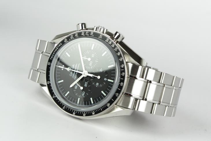 Omega Speedmaster Moonwatch