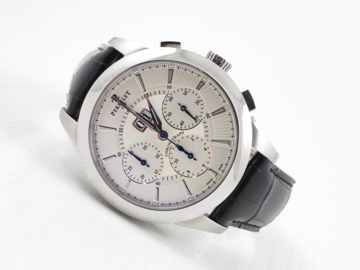 Perrelet Big Date Chrono. - NYT