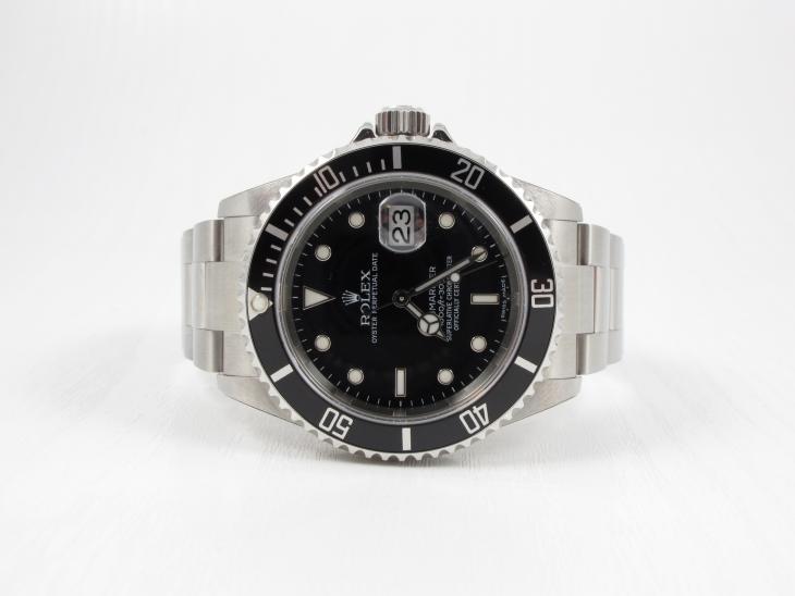 Rolex Submariner 16610 - NIB