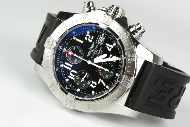 Breitling Avenger Skyland