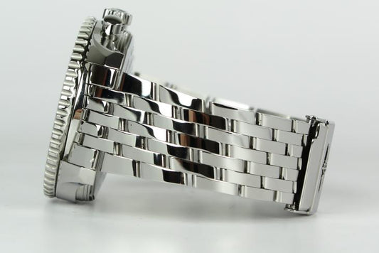 Breitling Navitimer World