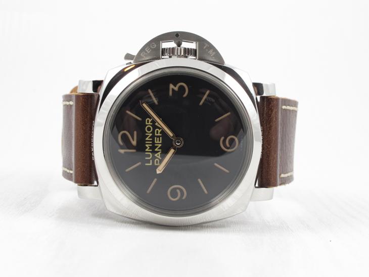 Panerai PAM 372 - 2011