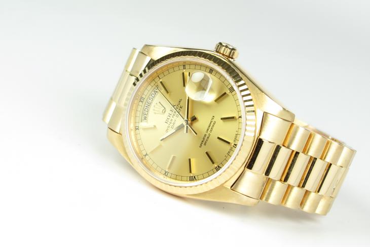 Rolex Day-Date 18K - 18038