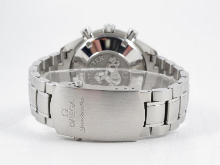 Omega Speedmaster Date 2011