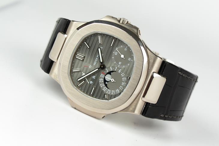Patek Philippe Nautilus Moon Phase - 18k WG