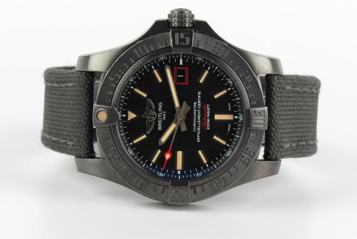 Breitling Blackbird 44