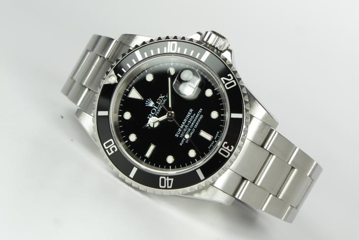 Rolex Submariner - 16610