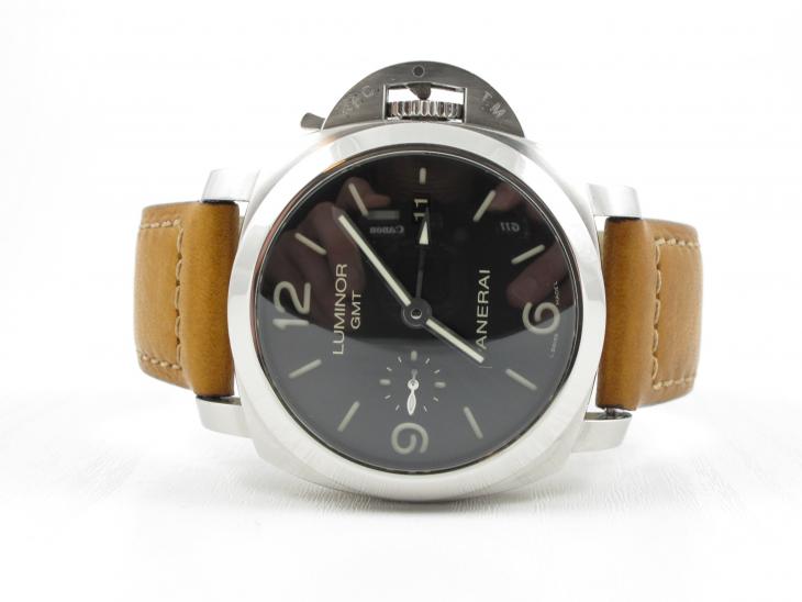 Panerai PAM 320