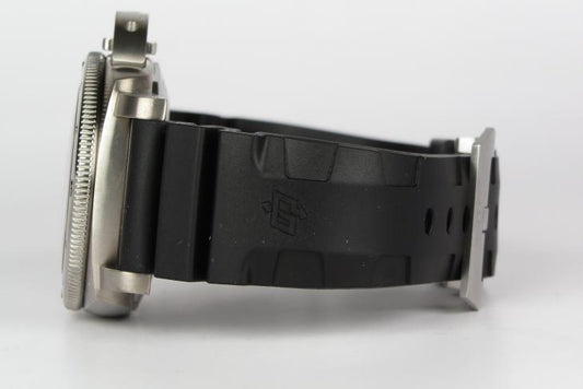 Panerai Luminor Submersible - PAM305