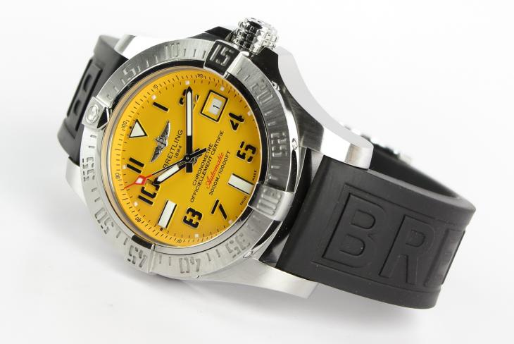 Breitling Avenger II Seawolf