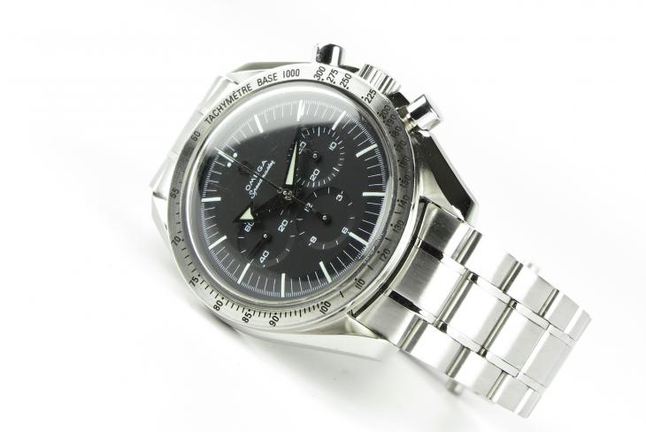 Omega Speedmaster - Broad Arrow