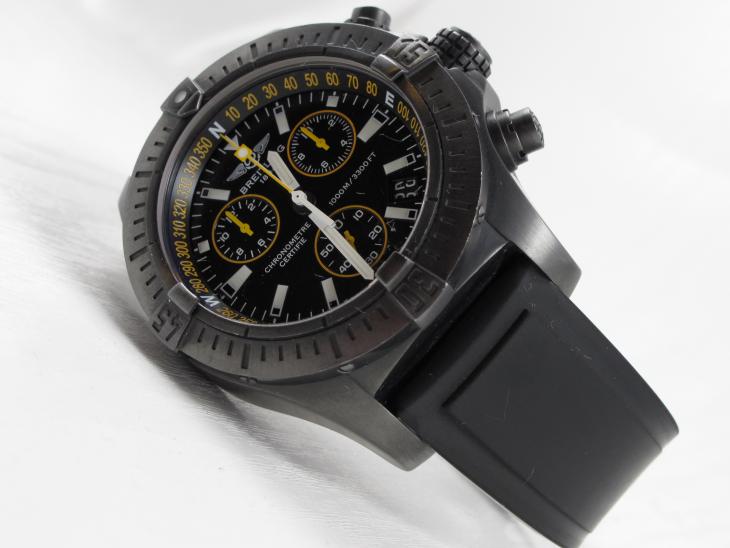 Breitling Avenger Seawolf Blacksteel