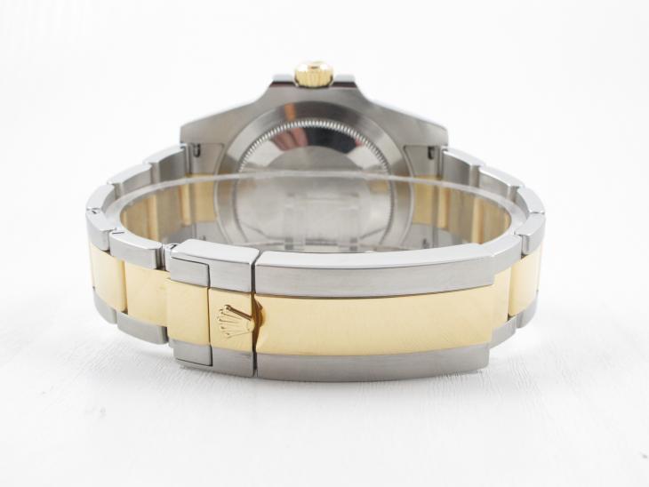 Rolex Submariner 116613LN - 2011