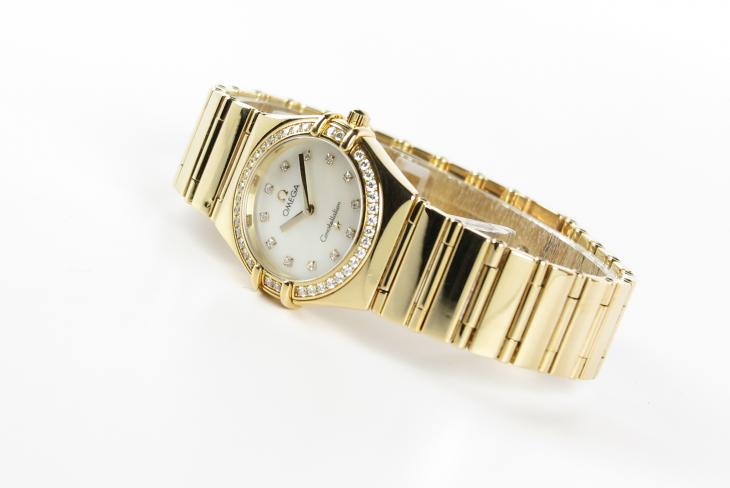 Omega Constellation 18K Lady
