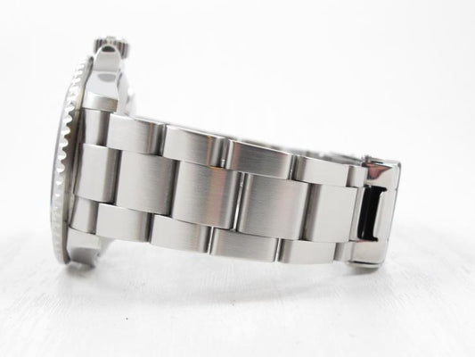 Rolex Submariner - 2009 *ON HOLD*