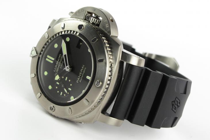 Panerai Submersible 2500