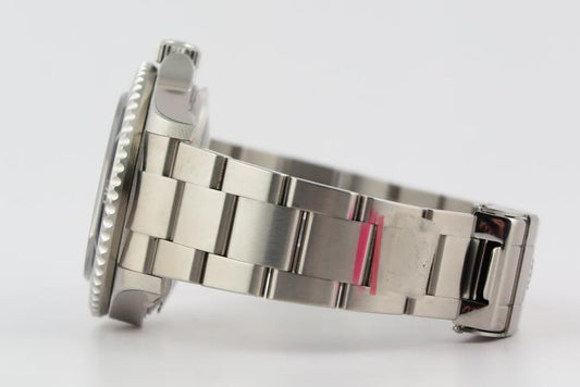 Rolex Sea Dweller 16600 NOS