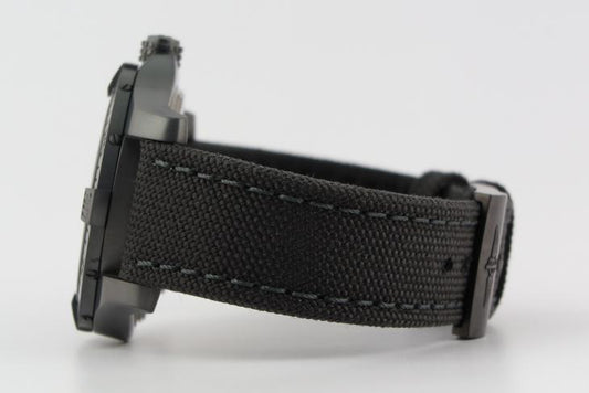 Breitling Avenger Blackbird