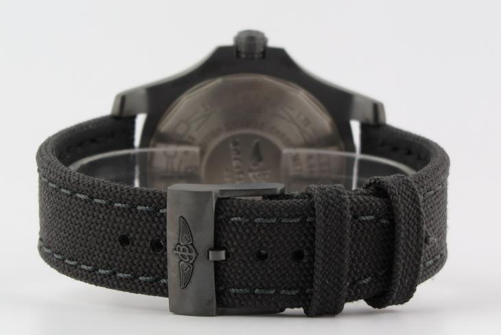 Breitling Avenger Blackbird