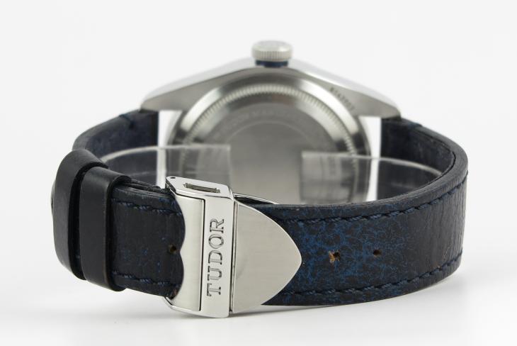 Tudor Black Bay