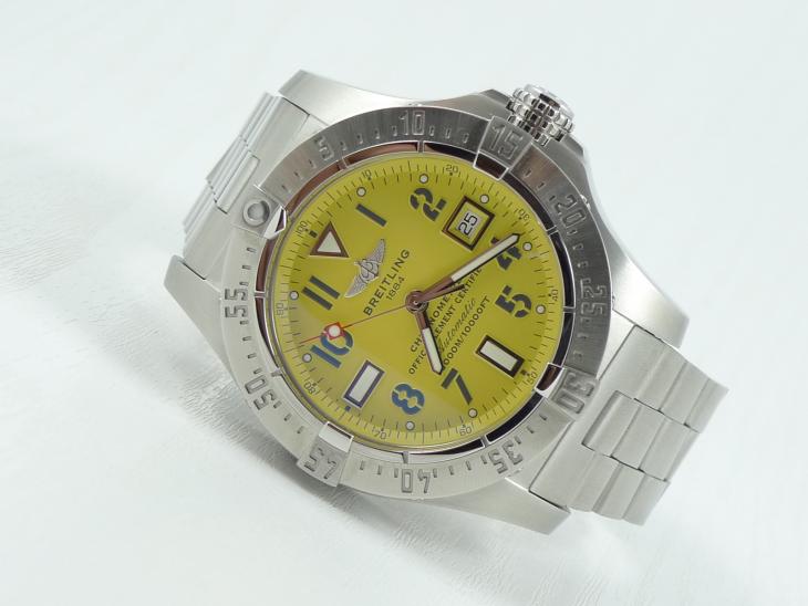 Breitling Avenger Seawolf 2011