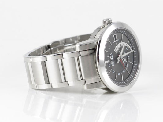 Seiko Spring Drive GMT SNR009