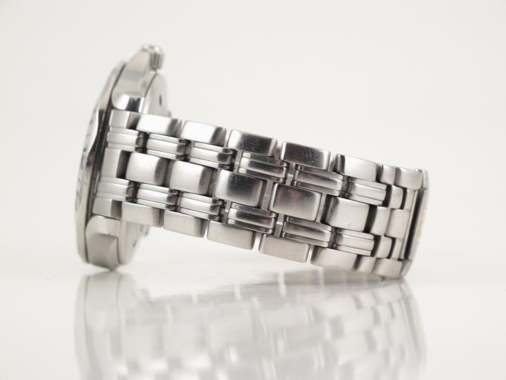 Omega Seamaster GMT 02