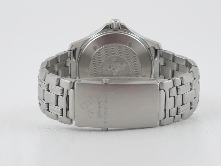 Oemga Seamaster 300M Quartz