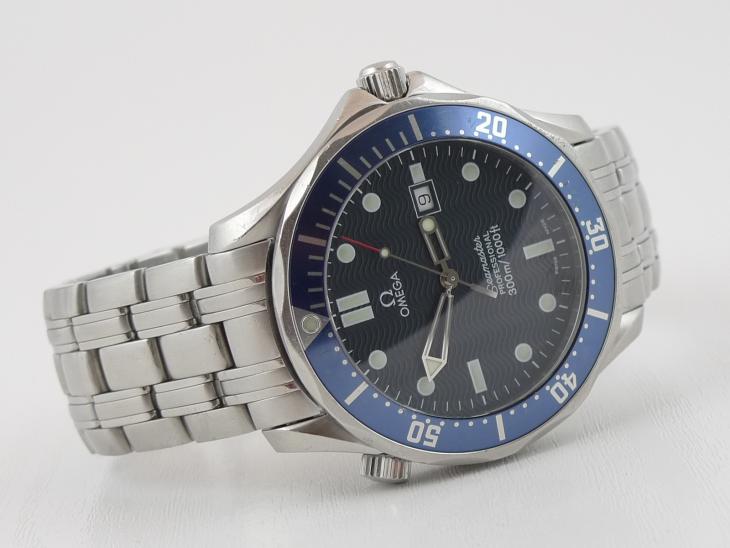 Oemga Seamaster 300M Quartz