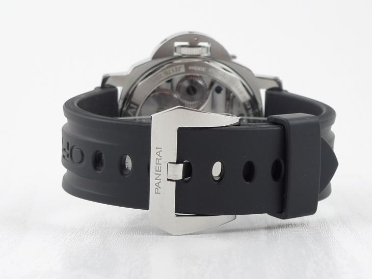 Panerai PAM 111 fra 2008