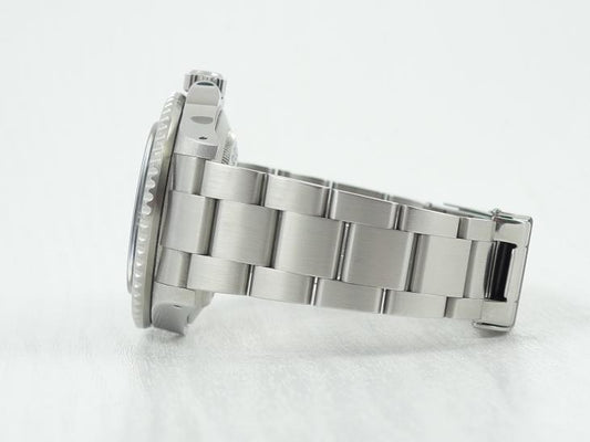 Rolex Sea Dweller 16600