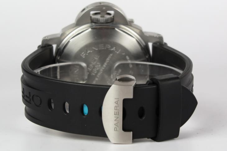 Panerai Luminor Submersible - PAM87