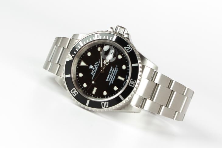 Rolex Submariner - 16610