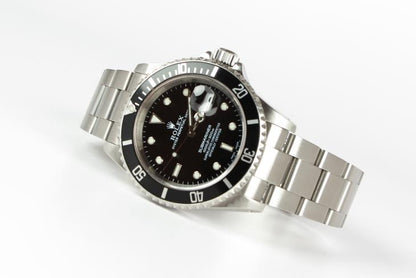 Rolex Submariner - 16610