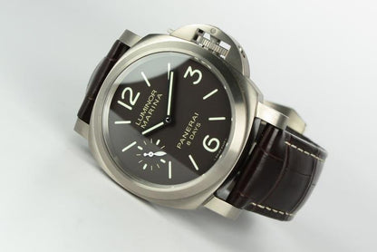 Panerai8-Days