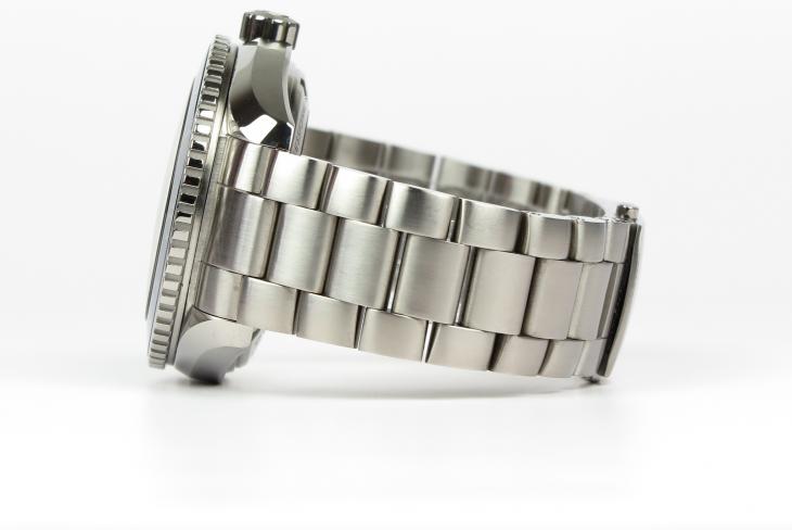 Omega Seamaster Planet Ocean - Titanium