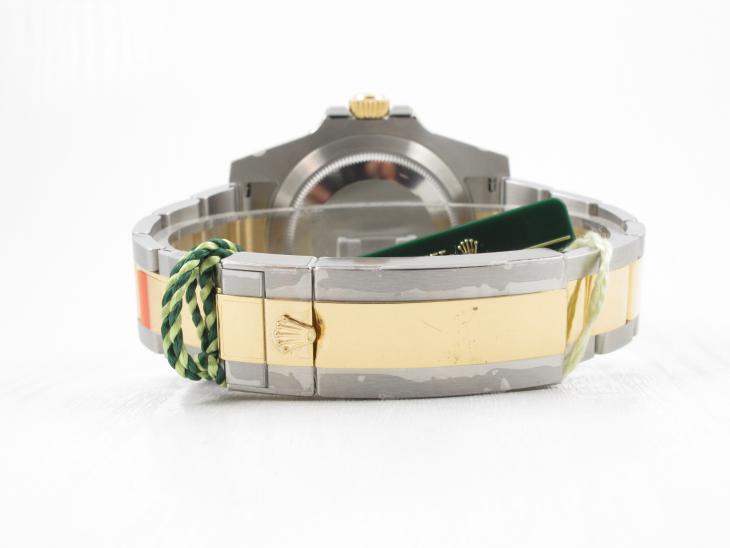 Rolex Submariner G/S - NYT