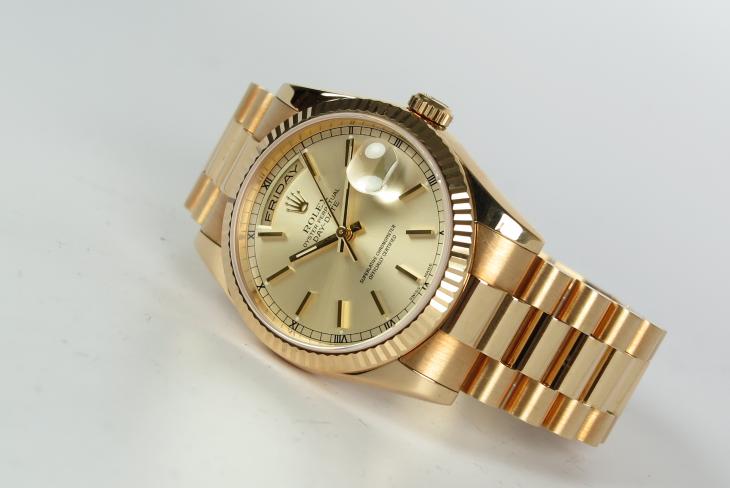 Rolex Day Date - 18K