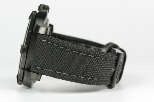 Breitling Avenger Blackbird 48mm