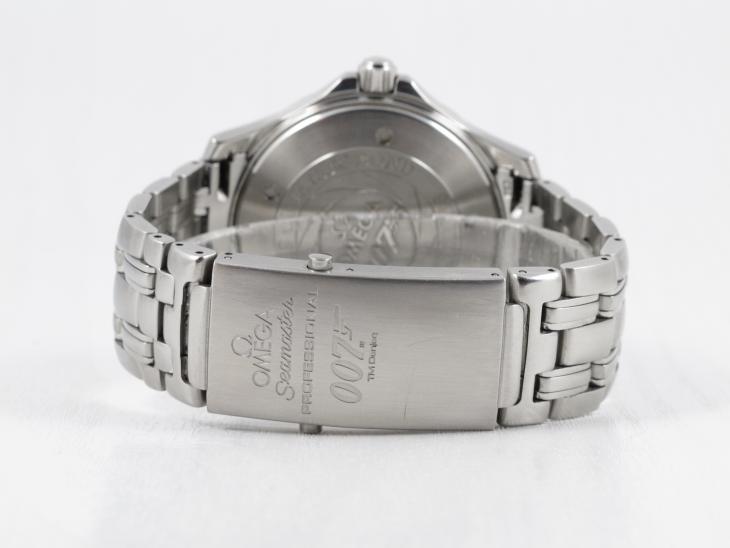 Omega Seamaster James Bond LE
