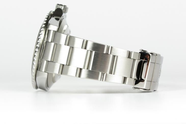 Rolex Submariner - 16610