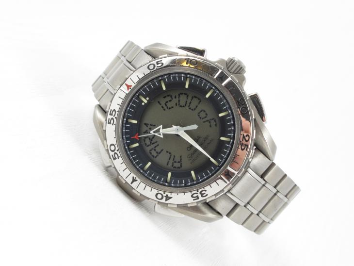 Omega Speedmaster X33