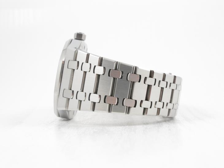 Audemars Piguet RO 15300