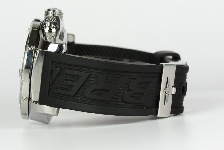 Breitling Avenger Skyland