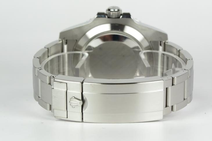 Rolex Submariner - "HULK"